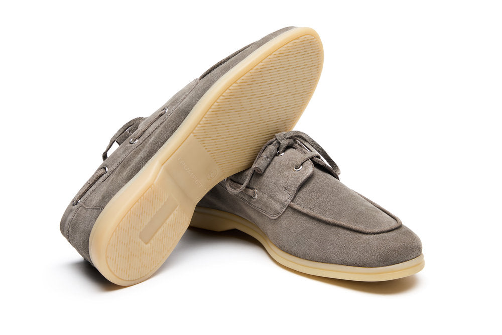 Boat Shoes in Dark Grey Suede